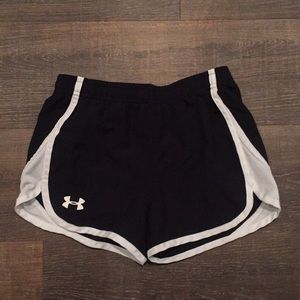 Under Armour Girls Short Size Youth Medium.